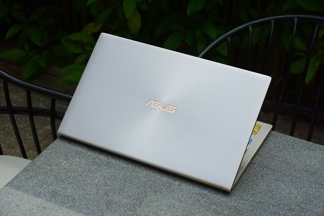 asus zenbook 15 ux533