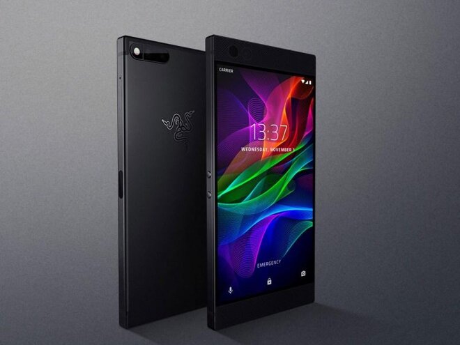 Razer Phone có dung lượng lên tới 4000mAh giúp bạn thoải mái sử dụng trong nhiều ngày 