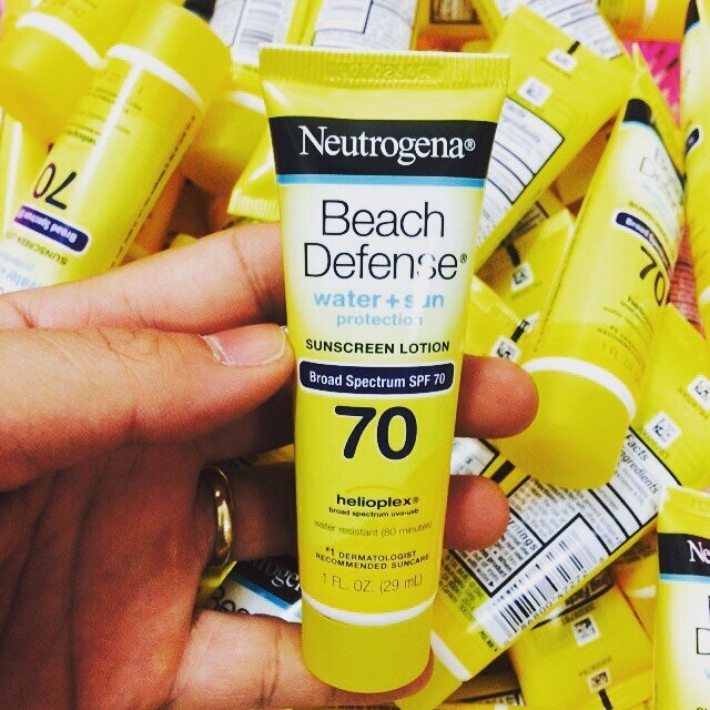 Kem chống nắng nhỏ Neutrogena Beach Defense spf 70