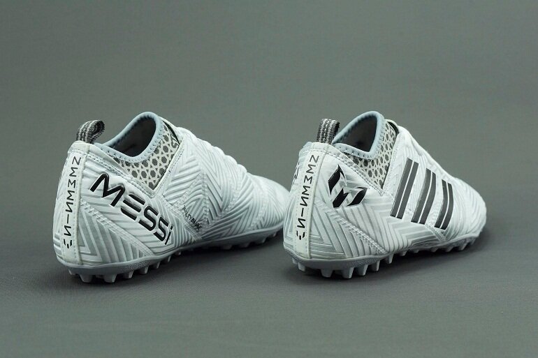 Giày bóng đá  Adidas Nemeziz