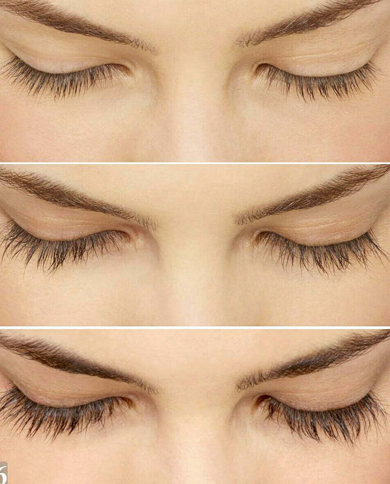 Apply coconut oil mascara to your eyelashes