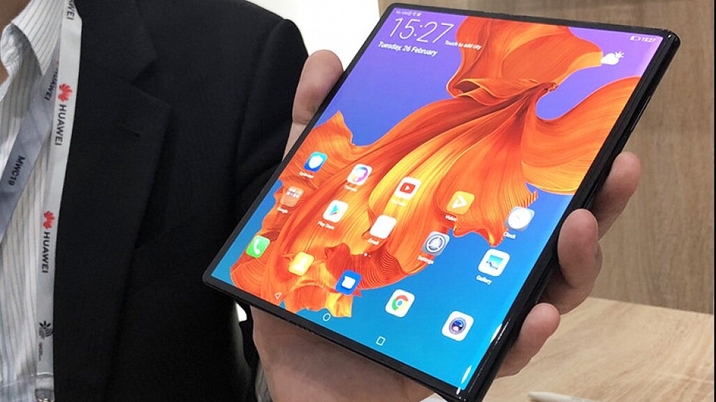 Chất lượng hiển thị của Huawei Mate X được đánh giá tốt hơn so với Galaxy Fold 