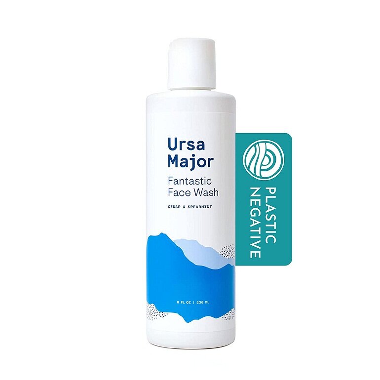Sửa rửa mặt hữu cơ cho da nhạy cảm Ursa Major Fantastic