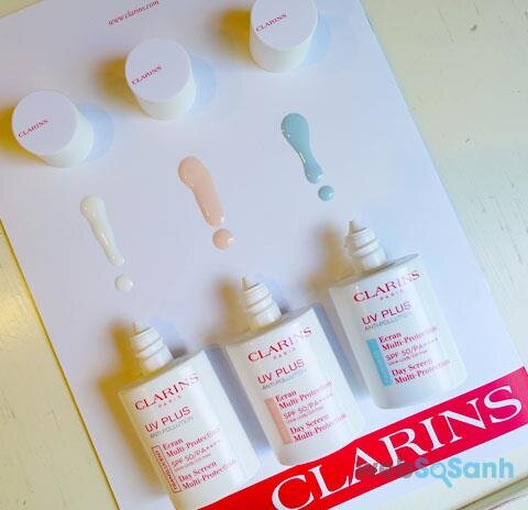 Kem chống nắng Clarins có 3 màu, tùy vào tone da của bạn mà chọn cho phù hợp