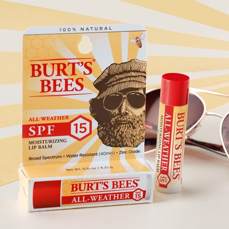 Review son dưỡng Burt's Bees All Weather SPF 15 có tốt không?