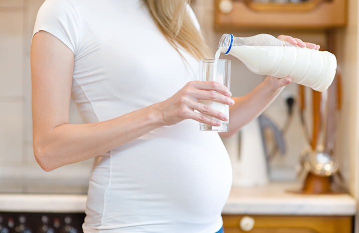 Bà bầu uống được sữa tươi trong quá trình mang thai