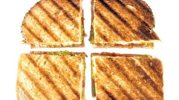 Sandwich nướng hoặc bánh-bột ngũ cốc là lựa chọn cho bữa chiều nhẹ của Diego Forlan 