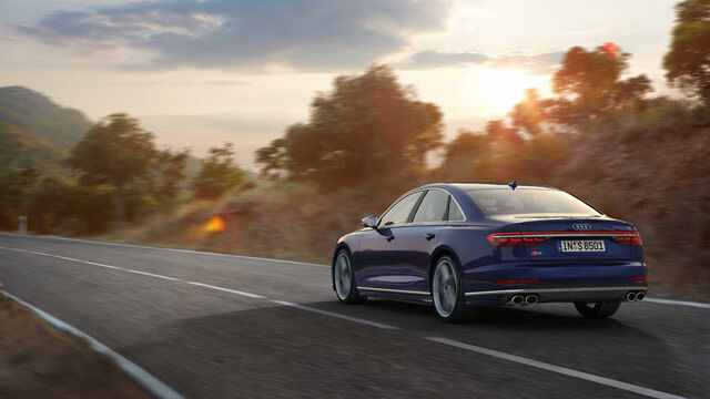 Audi S8 2020 ra mắt với thay đổi nhẹ nhàng, động cơ V8 tăng áp kép 563 mã lực - Ảnh 2.