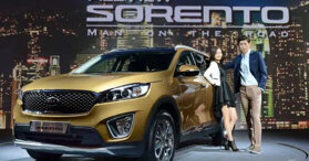 Kia Sorento bán chạy hơn Hyundai Santa Fe tại quê nhà Hàn Quốc