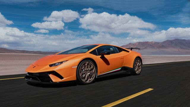 Lamborghini xuất xưởng chiếc Huracan thứ 10.000, lộ tin về người kế nhiệm - Ảnh 1.