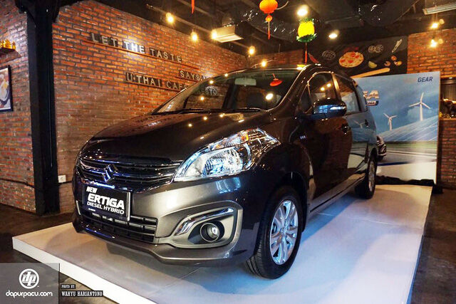 Suzuki Ertiga phiên bản mới ra mắt, cạnh tranh với Toyota Innova - Ảnh 1.