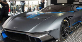 Những siêu xe tương lai Aston Martin sẽ sở hữu động cơ V12 khổng lồ?