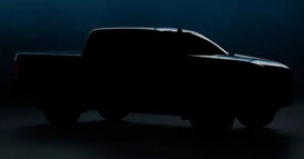 Mazda BT-50 thế hệ mới lại nhá hàng, chuẩn bị cho lễ ra mắt ngày mai