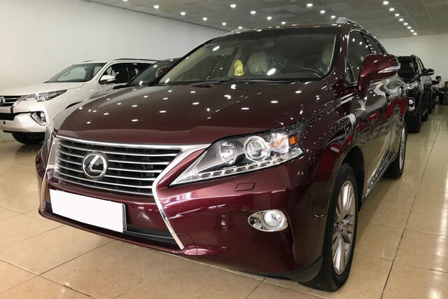 Sau gần 5 năm sử dụng, Lexus RX350 bán lại vẫn có giá 2,55 tỷ đồng - Ảnh 1.