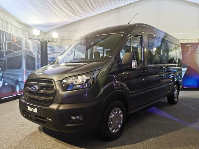 Lộ diện Ford Transit 2020 tại Việt Nam với trang bị hiện đại lần đầu xuất hiện, giá có thể khoảng 1 tỷ đồng - Ảnh 3.
