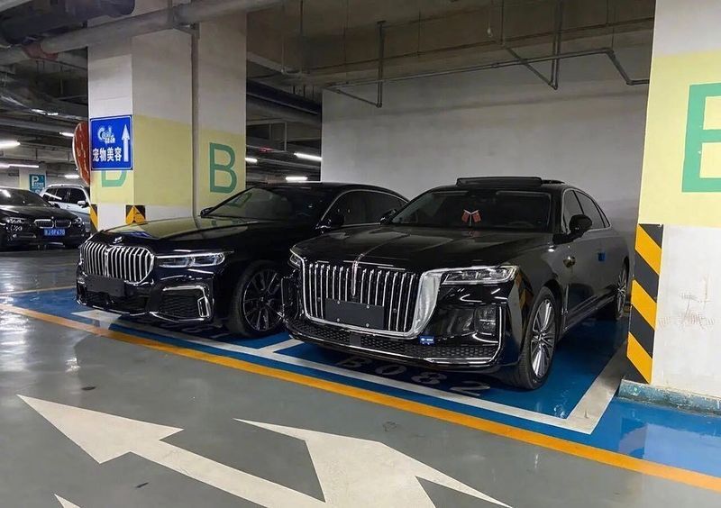 Video  Heres Why This Used 8000 BMW 7 Series Is More Luxurious than a  RollsRoyce Phantom  Autotrader