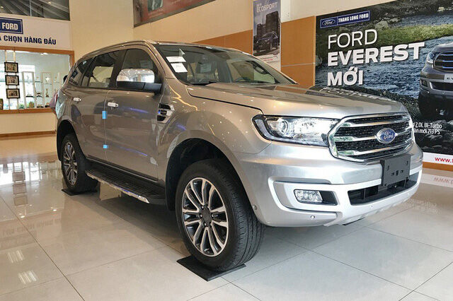 Ford Everest và Hyundai Santa Fe - Hai thế lực mới đe dọa ngôi vua doanh số của Toyota Fortuner tại Việt Nam - Ảnh 1.