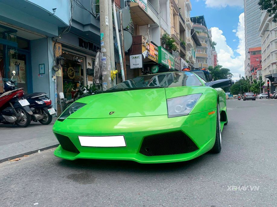Tái ngộ Lamborghini Murcielago LP640 màu xanh cốm cực độc tại Việt Nam |  