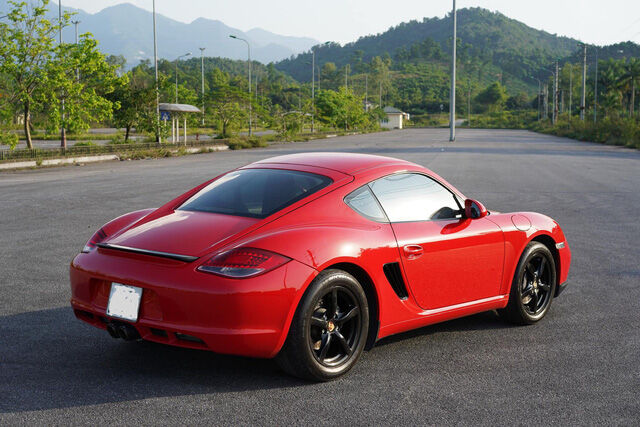 10 năm tuổi, Porsche Cayman chỉ đắt hơn Toyota Camry 150 triệu đồng - Ảnh 5.