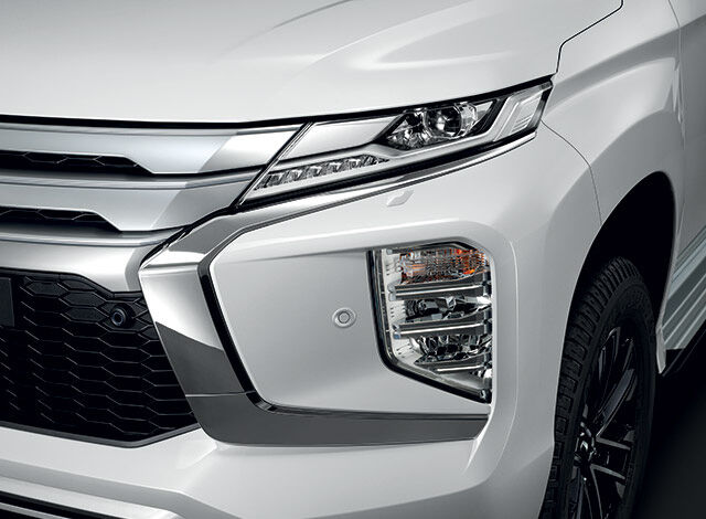 Chi tiết Mitsubishi Pajero Sport 2020 sắp về Việt Nam: Toyota Fortuner cần dè chừng - Ảnh 4.