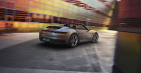 Porsche 911 Cabriolet 2020 "đủ đồ chơi" giá lên tới 4,65 tỷ VNĐ