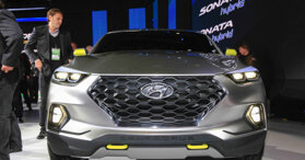 Hyundai trì hoãn sản xuất xe bán tải cạnh tranh Ford Ranger