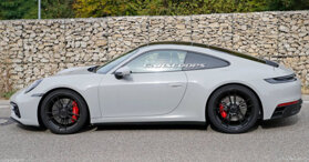 Bắt gặp Porsche 911 GTS 2020 "không mảnh vải che thân"