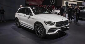 Mercedes-Benz GLC bán khoảng 210 xe/tháng - Thách thức lớn của BMW X3 2019 vừa giới thiệu tại Việt Nam