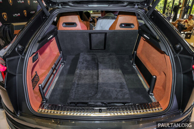 Siêu SUV Lamborghini Urus ra mắt tại Malaysia, giá khoảng 255.000 USD - Ảnh 14.