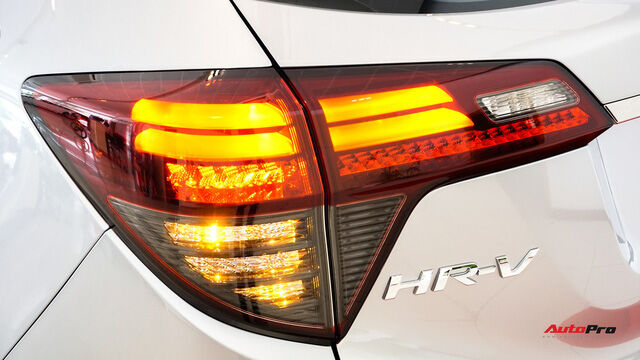 Trải nghiệm nhanh Honda HR-V vừa về đại lý, đấu Ford EcoSport bằng giá dưới 900 triệu đồng - Ảnh 9.