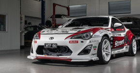 Toyota 86 sở hữu bodykit thân rộng từ Rocket Bunny đầy thể thao