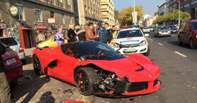 Siêu xe Ferrari LaFerrari trị giá 1,4 triệu đô "trọng thương" trong vụ tai nạn khủng khiếp tại Hungary