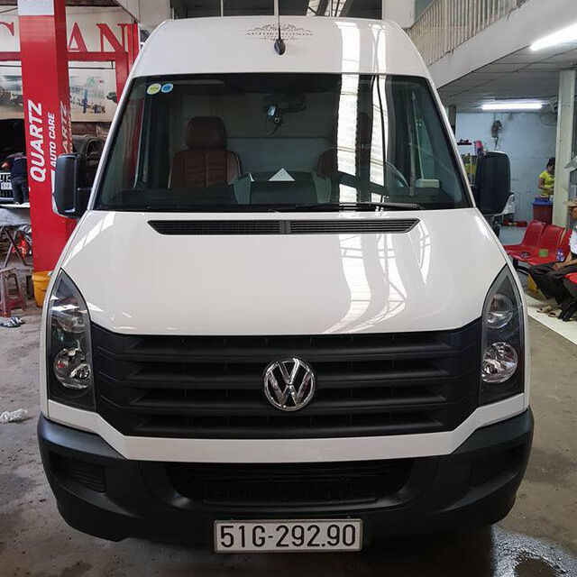 Volkswagen Crafter - limousine chuyên cơ bị ghẻ lạnh tại Việt Nam - Ảnh 4.