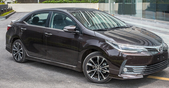 Toyota Corolla Altis 2.0V Sport - An toàn, bền bỉ và êm ái