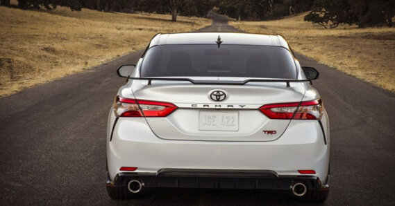 Toyota Camry TRD 2020 có giá chỉ 744 triệu VNĐ