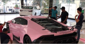 Lamborghini Huracan LP610-4 ở Bạc Liêu bất ngờ "khoác áo hồng điệu đà"
