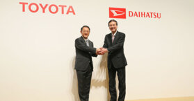 Sau khi "mua đứt" Daihatsu, Toyota khai tử nhãn hiệu con Scion