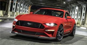 Ford Mustang GT 2021 sẽ không còn "trợ thủ đắc lực" Performance Pack 2