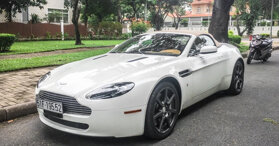 Hàng hiếm Aston Martin Vantage Roadster đầu tiên tại Việt Nam vẫn lộng lẫy trên phố Sài Gòn