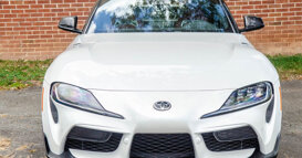 Lăn bánh chỉ 37 km, Toyota Supra GR Launch Edition 2020 đầu tiên xuất hiện trên sàn xe cũ