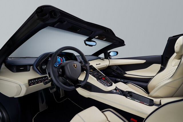 Lamborghini Aventador S LP740-4 mui trần chính thức trình làng, giá từ 10,4 tỷ Đồng - Ảnh 11.