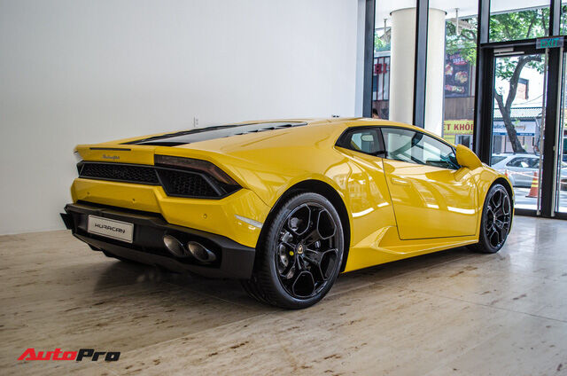 Khám phá showroom Lamborghini và Bentley chính hãng chuẩn bị khai trương tại Sài Gòn - Ảnh 3.