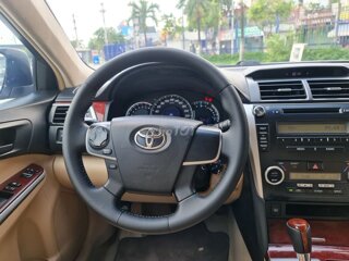 Chính chủ cần bán Toyota Camry 2.5G Model 2014