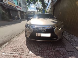 Cần bán xe Toyota Camry 2.5Q Sản Xuất 2019