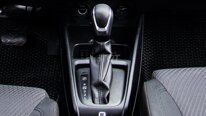 Bán xe Suzuki Ertiga 2019, số tự động, màu trắng.