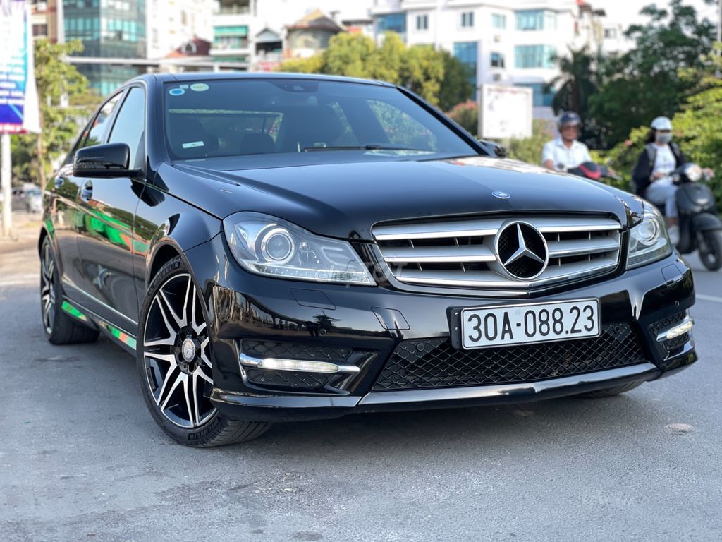 Bán xe ô tô Mercedes Benz C class C300 AMG 2014 giá 870 Triệu  2987083