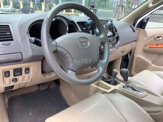 Toyota Fortuner 2011 Tự động 2.7 máy Xăng