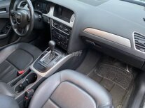 Audi A4 2010 Tự động