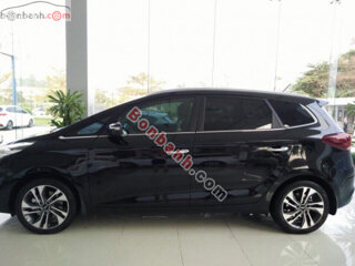 Xe Kia Rondo GAT Deluxe 2021 - 652 Triệu