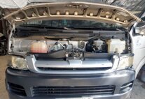Toyota Hiace bán tải 6N/900kg máy dầu chạy giờ cấm